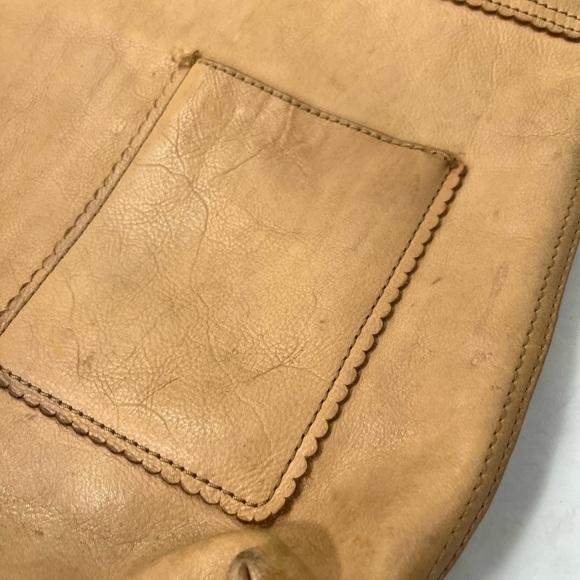 J.Jill Leather Scalloped Trim Tote Tan - Picture 12 of 13